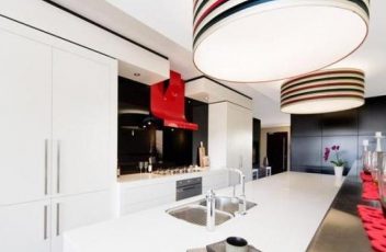 Contemporary style kitchen by Mint Kitchens